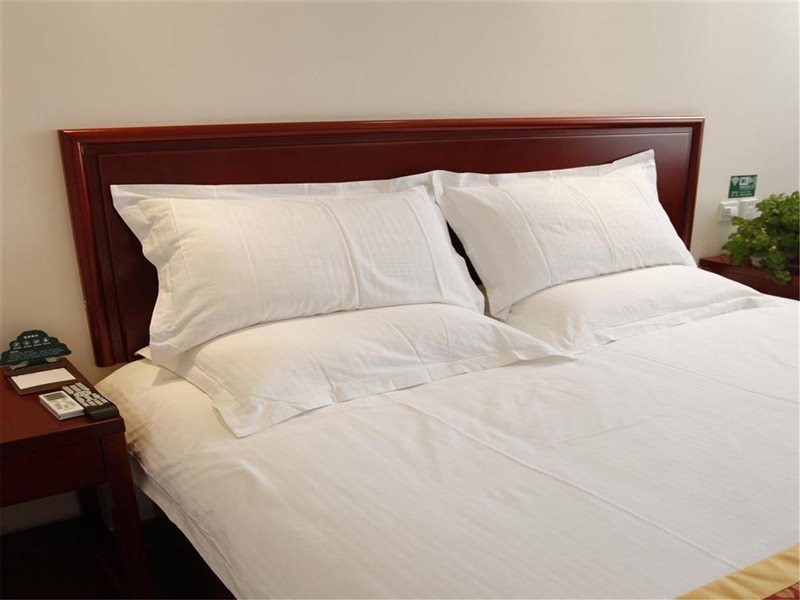 Greentree Inn Qinhuangdao Changli County Railway S 26/57