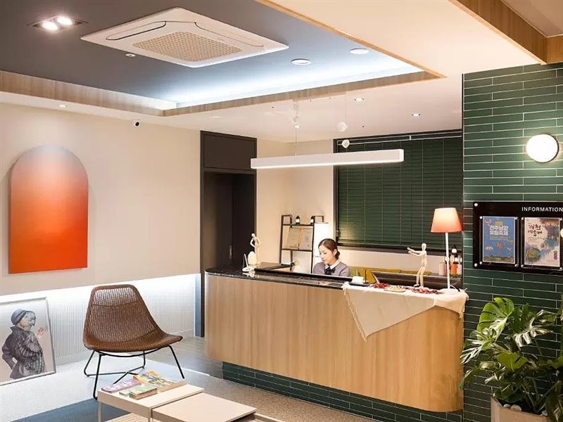 Brown Dot Hotel Jinju 40/60