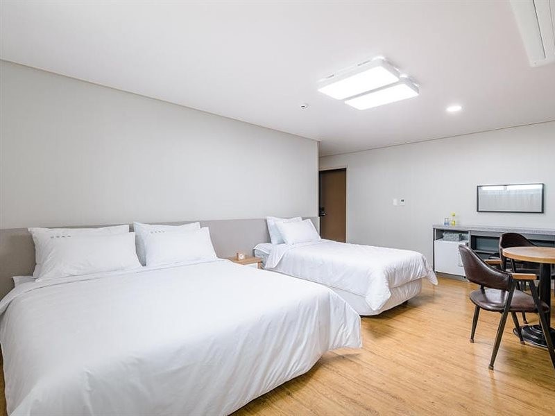 Swimeong Nolmeong Guesthouse 16/31