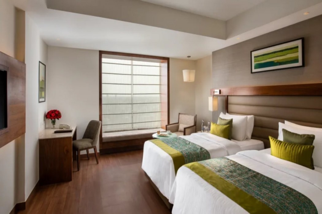 Nirvana Sarovar Portico Gorakhpur 28/62