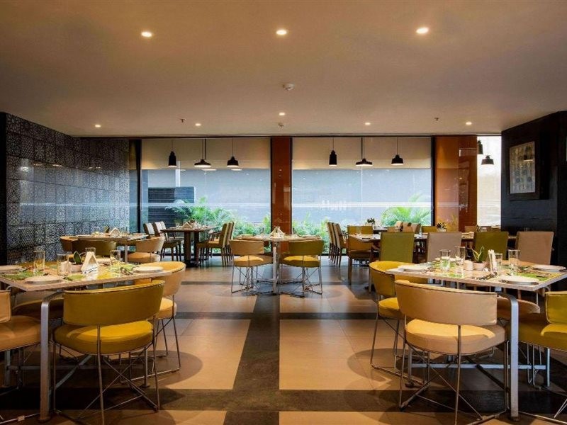Lemon Tree Hotel Viman Nagar 6/6