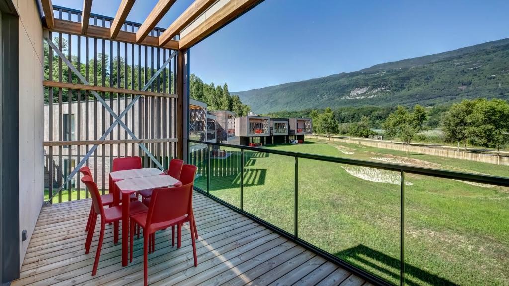 Le Village des Oiseaux 24/82