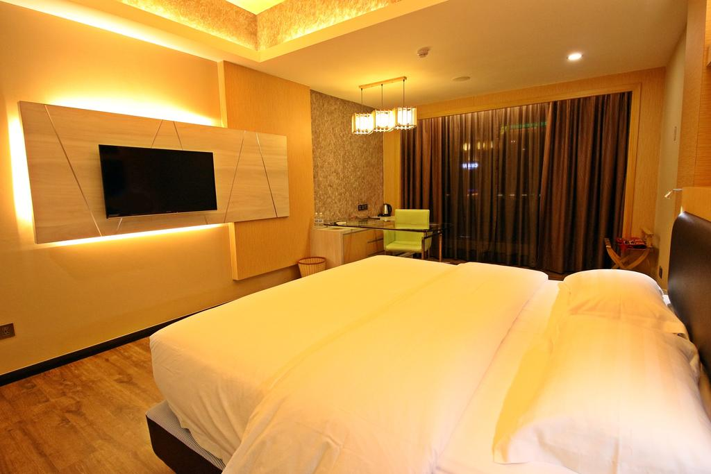 JC Mark Hotel 12/53