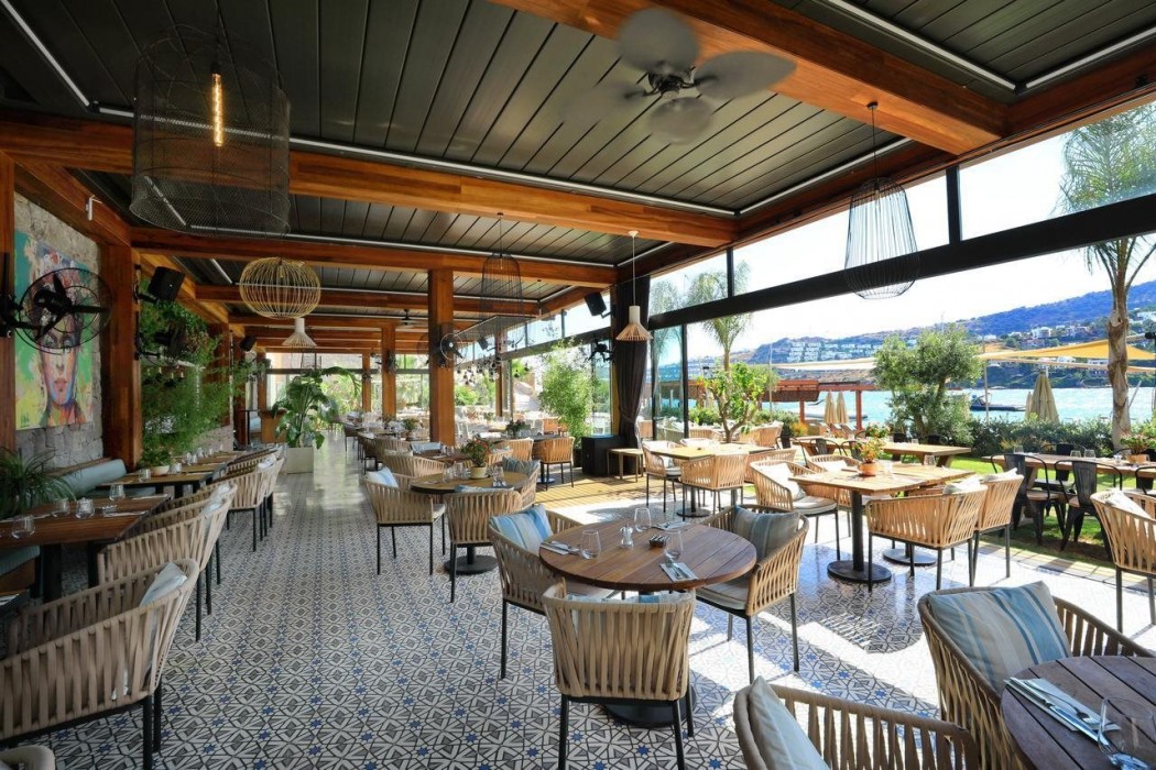Mare Deluxe Residences and Villas 18/57