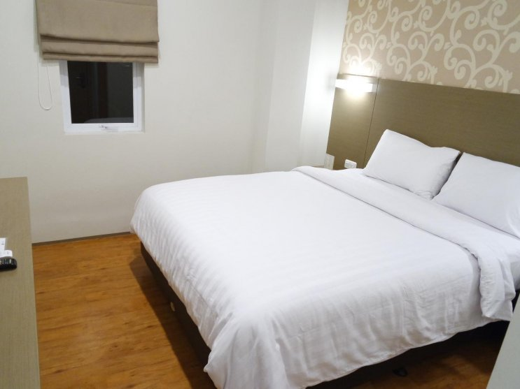 Yokotel Hotel 12/54