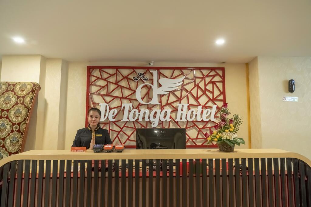De'Tonga Hotel 6/58