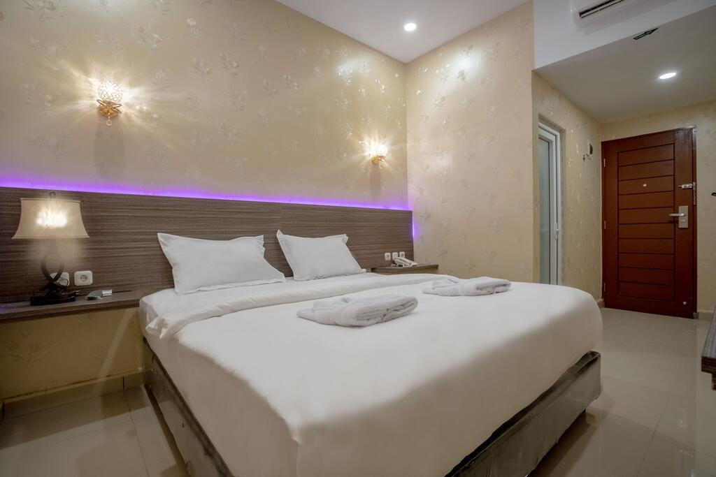 De'Tonga Hotel 13/58