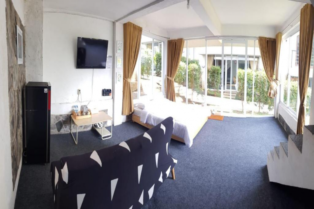 D Journey Hotel 12/59
