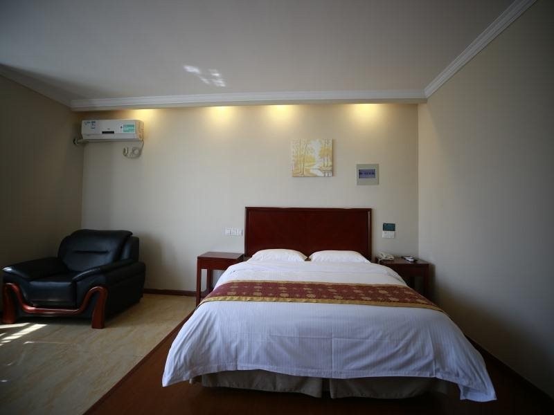 GreenTree Inn Suzhou Kunshan Beimen Road Mold City Express Hotel 11/51