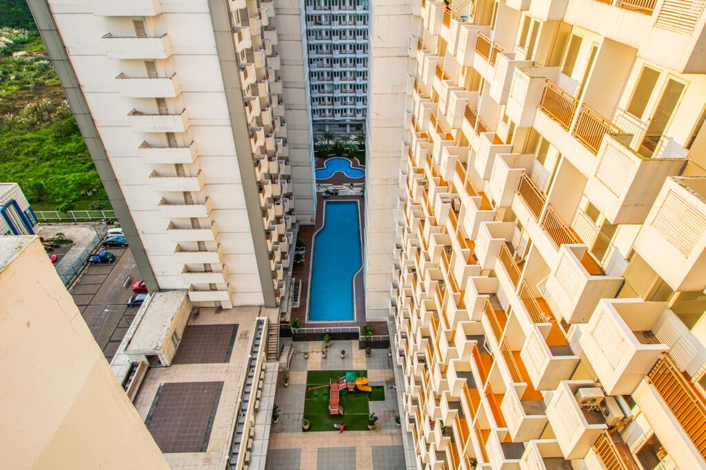 Skyland Sentul Tower Apartment 1/56