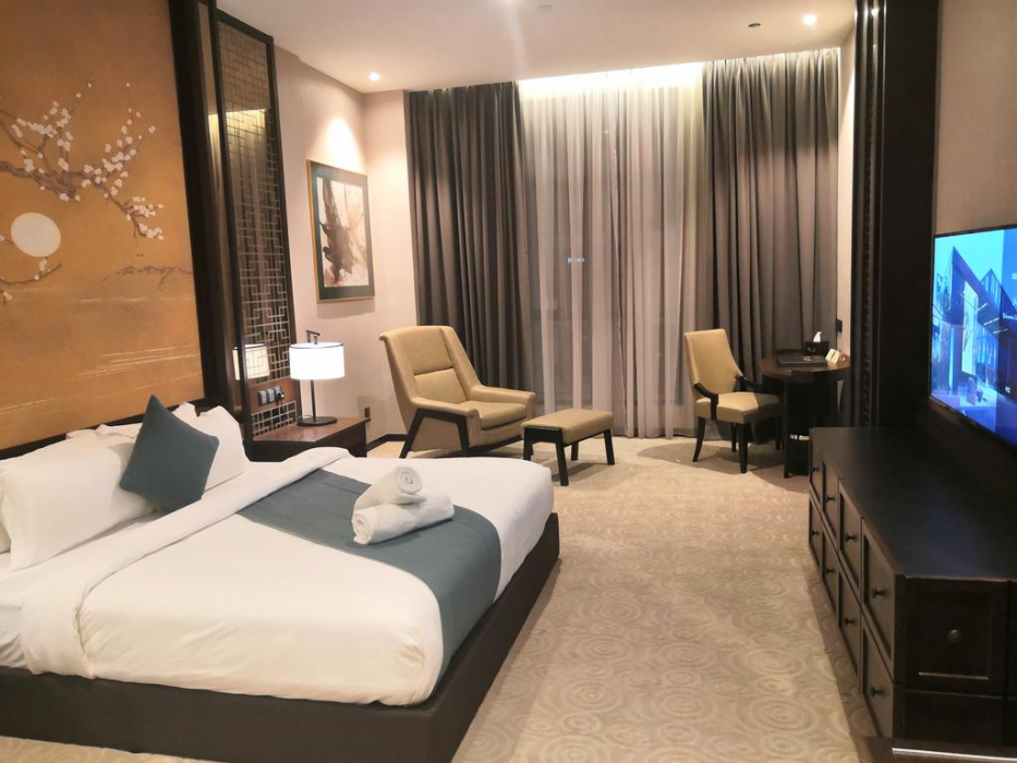 Vangohh Eminent Hotel & Spa 2/2