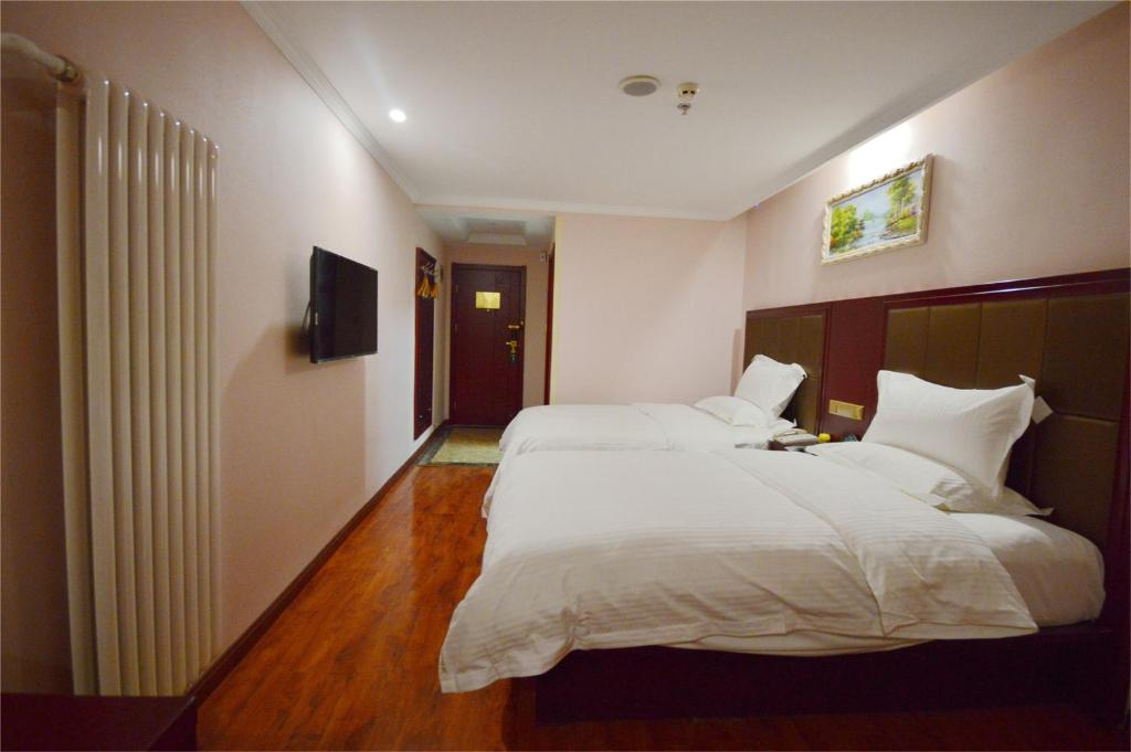 GreenTree Inn Huaian Xuyi Royal Garden Express Hotel 12/56
