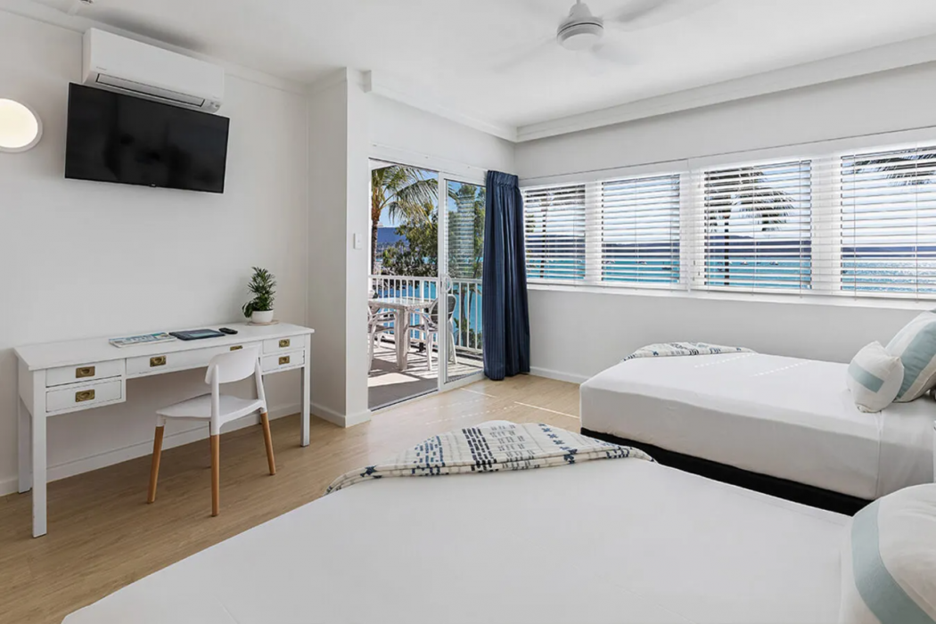 Coral Sea Marina Resort 14/87