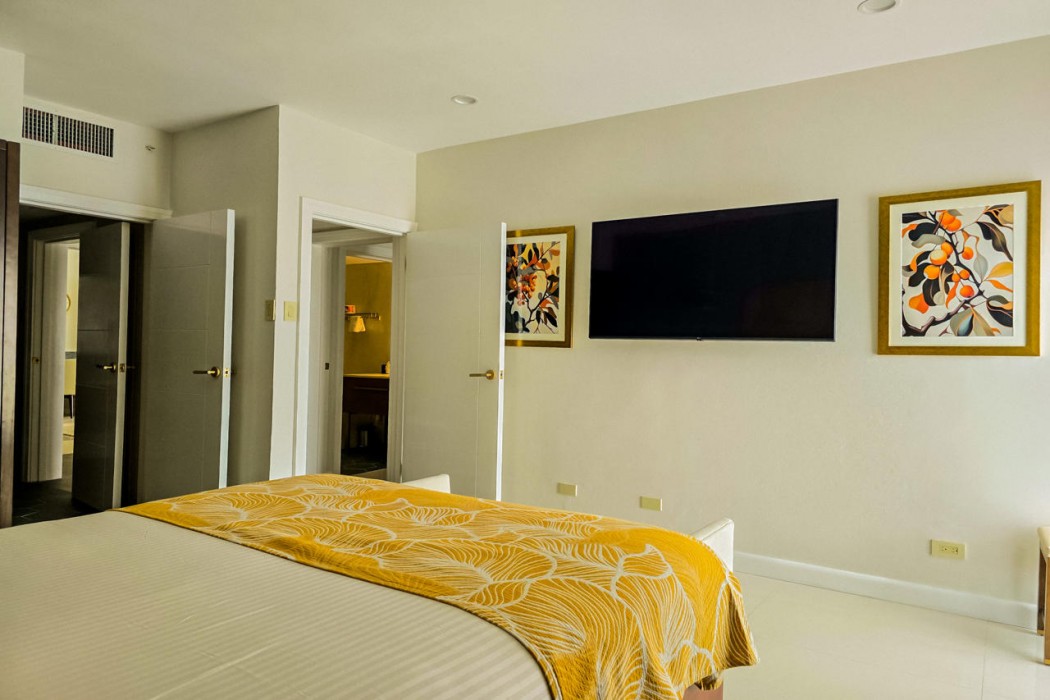 The Courtleigh Hotel And Suites 12/74