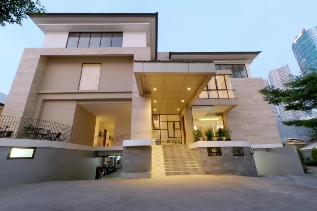 Plaza 54 Residence 2/54