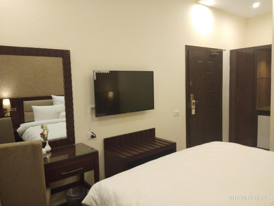 S Chalet Multan 12/44