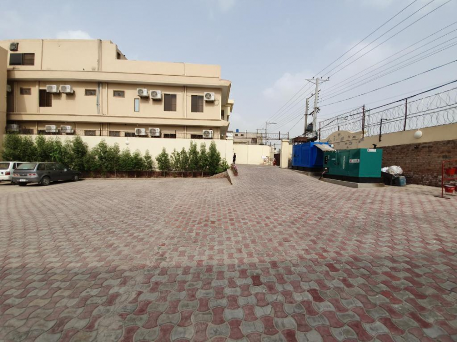 S Chalet Multan 39/44
