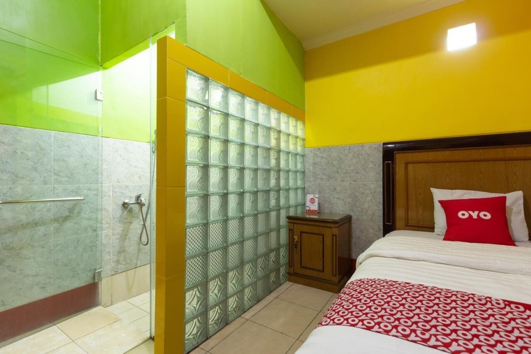 OYO 3727 Homestay Gayatri Sawojajar 31/57