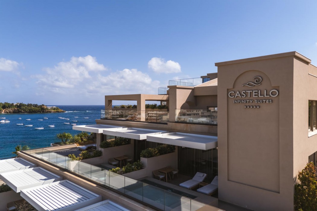 Castello Infinity Suites - Adults Only in MALEVIZI