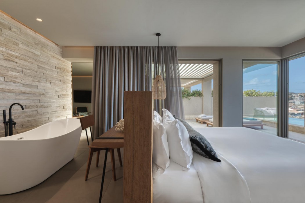 Castello Infinity Suites - Adults Only 68/158