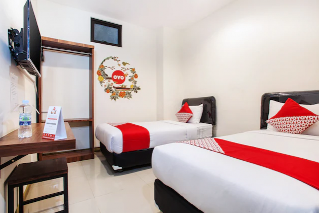 Hotel O Genteng Near Genteng Market Formerly Uno Hotel 18/43