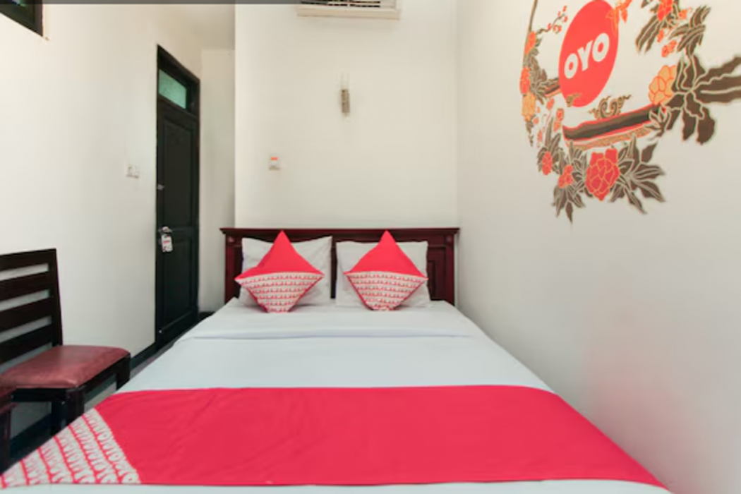Hotel O Genteng Near Genteng Market Formerly Uno Hotel 15/43