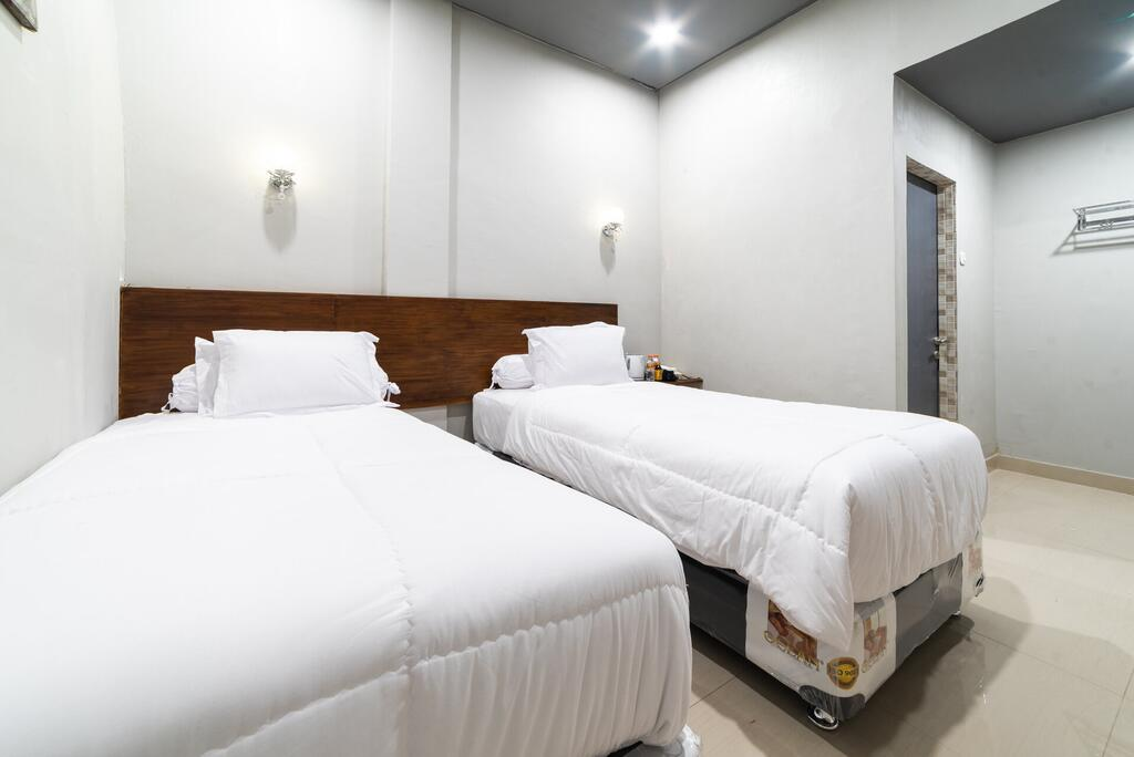 Glamour Hotel and Spa 9/27