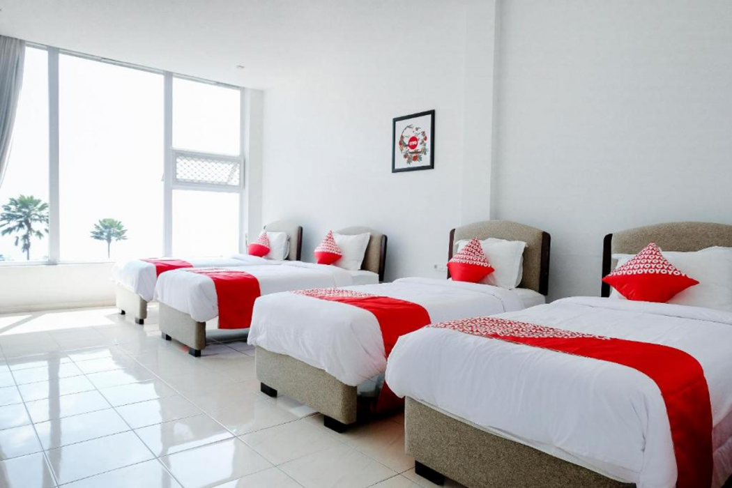 Hotel O Batu near Jatim Park formerly Villa Bukit Panderman Residence 12/49