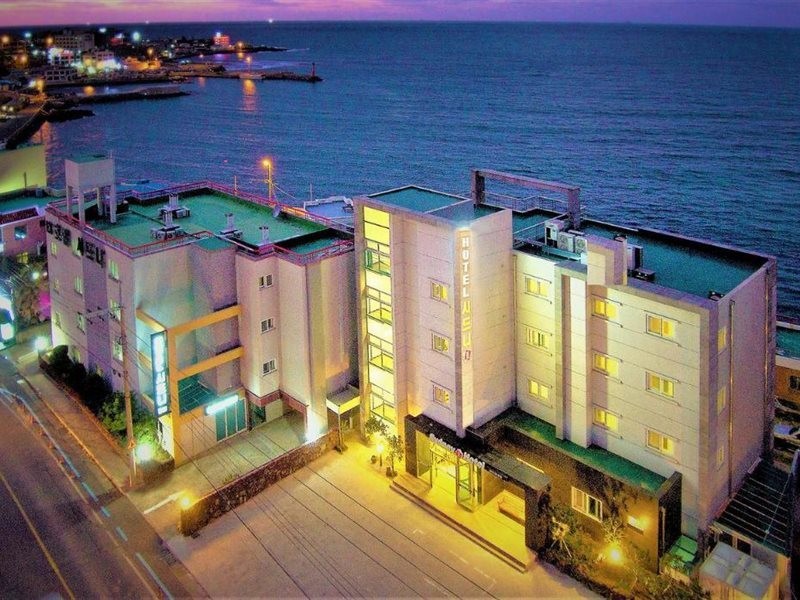 Fantastic Ocean View Sydney Hotel 27/51