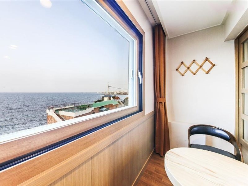 Fantastic Ocean View Sydney Hotel 29/51