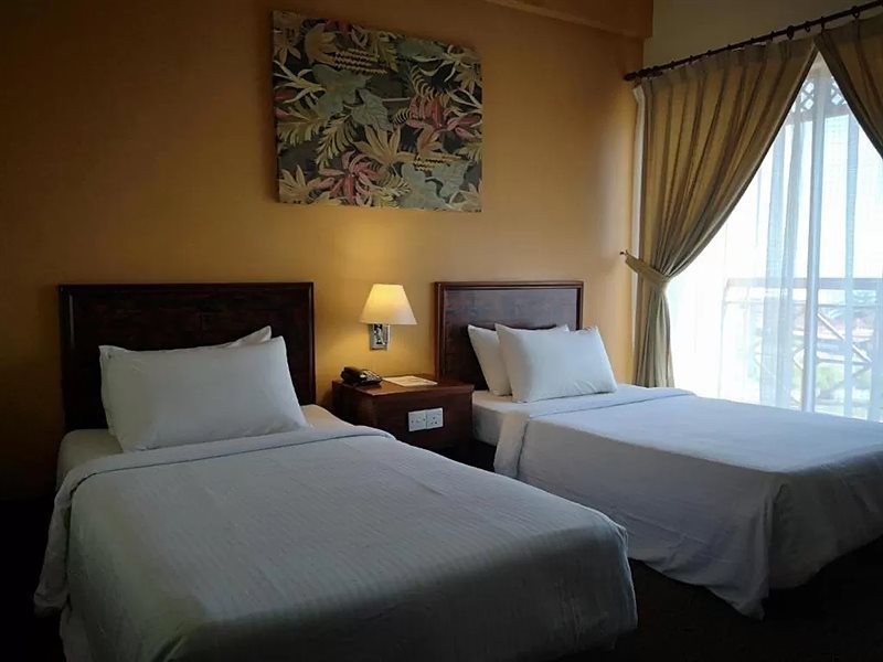 Putra Brasmana Hotel 10/29