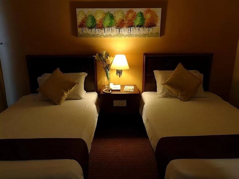 Putra Brasmana Hotel 18/29