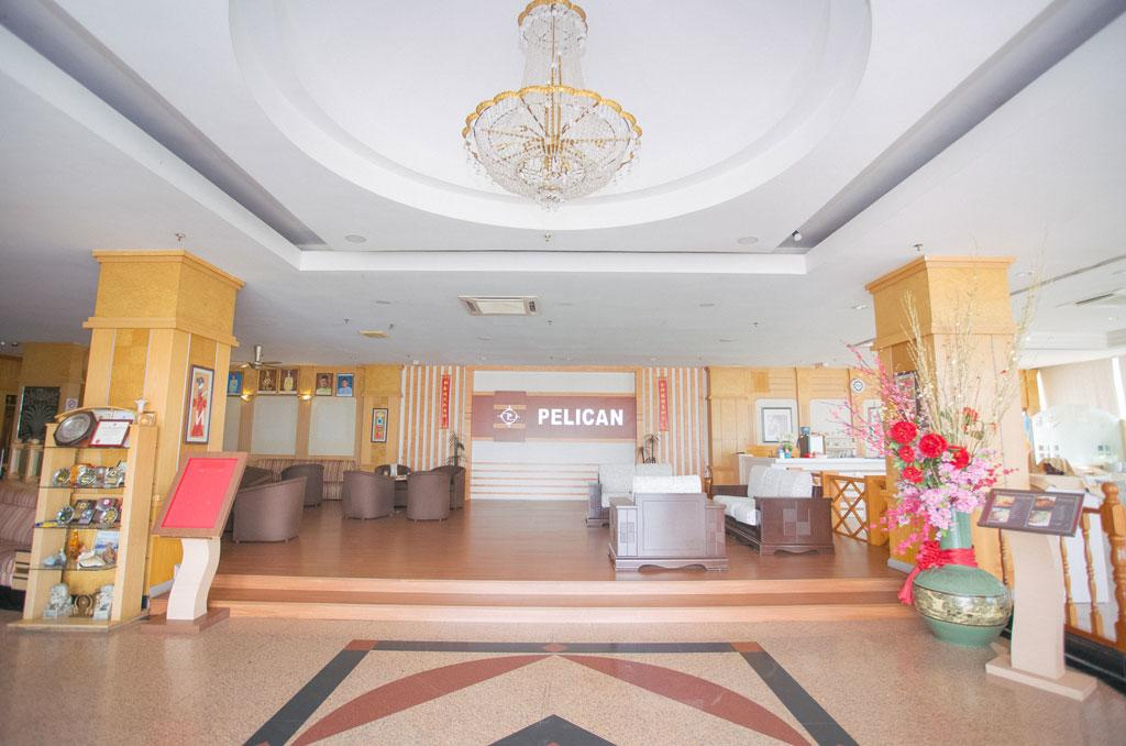 Pelican Hotel 4/23