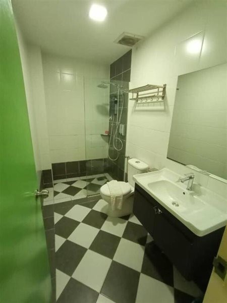 W Hotel Cemerlang 20/37