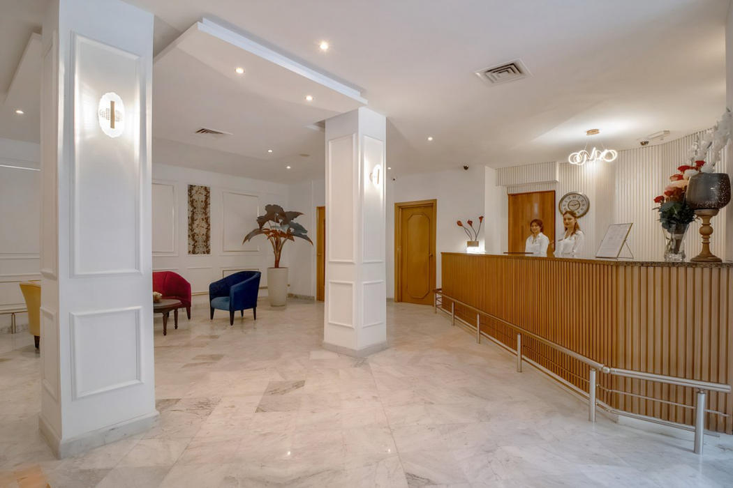 listing card gallery