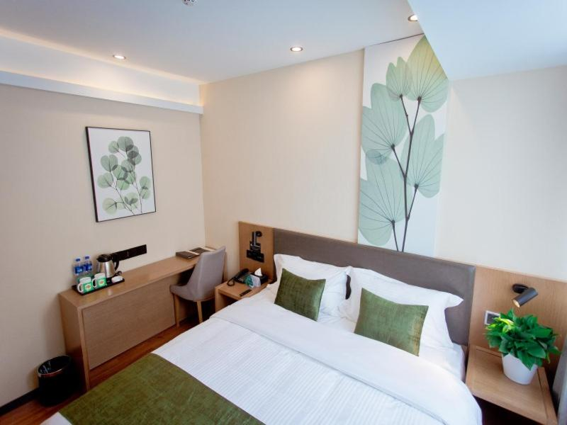 Room at GreenTree Hotel (Kuixing Road Fuyang high speed railway station), FUYANG