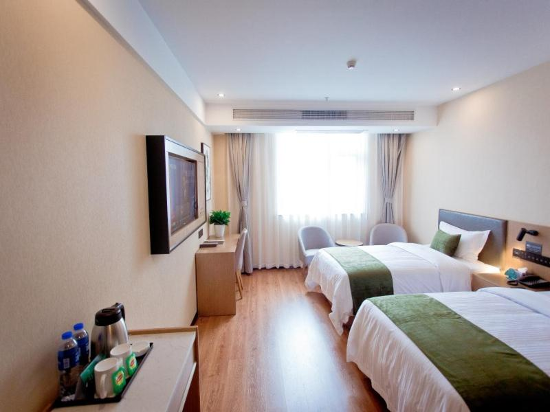 Room at GreenTree Hotel (Kuixing Road Fuyang high speed railway station), FUYANG