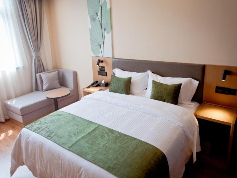 GreenTree Hotel (Kuixing Road Fuyang high speed railway station) 12/33