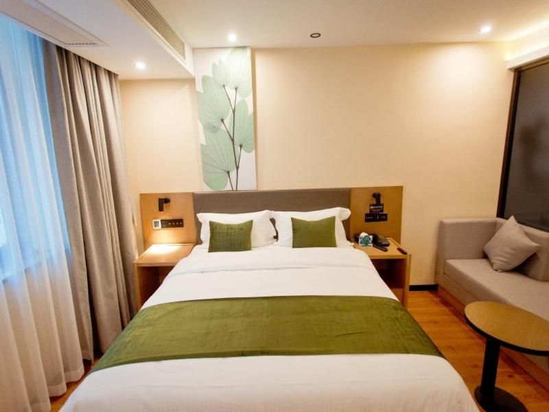 GreenTree Hotel (Kuixing Road Fuyang high speed railway station) 14/33