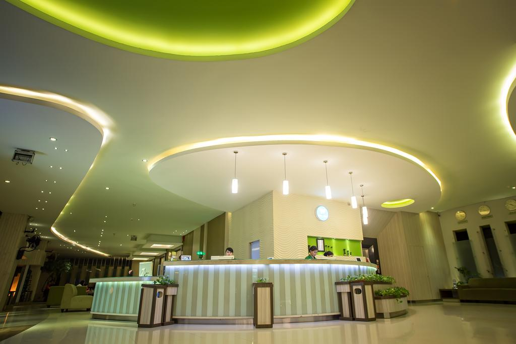 Hotel Wisata Niaga 8/56