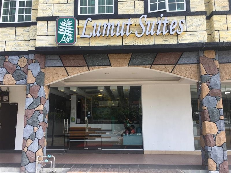 Lumut Suites 26/50