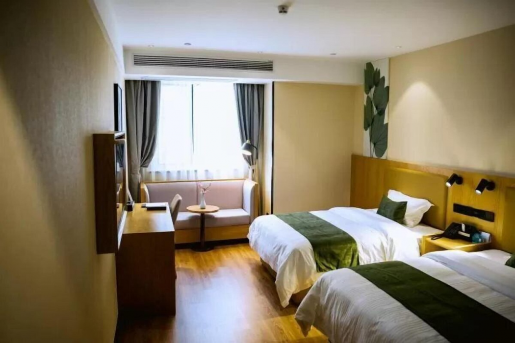 GreenTree Inn Fuyang Yingdong District Xingfu Road Century Fortune Plaza 7/22