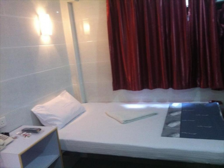 New Cosmos Hotel 2/17