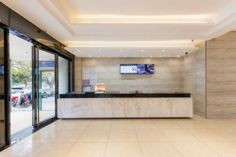 City Comfort Inn Haikou East High Speed Railway Station 9/72