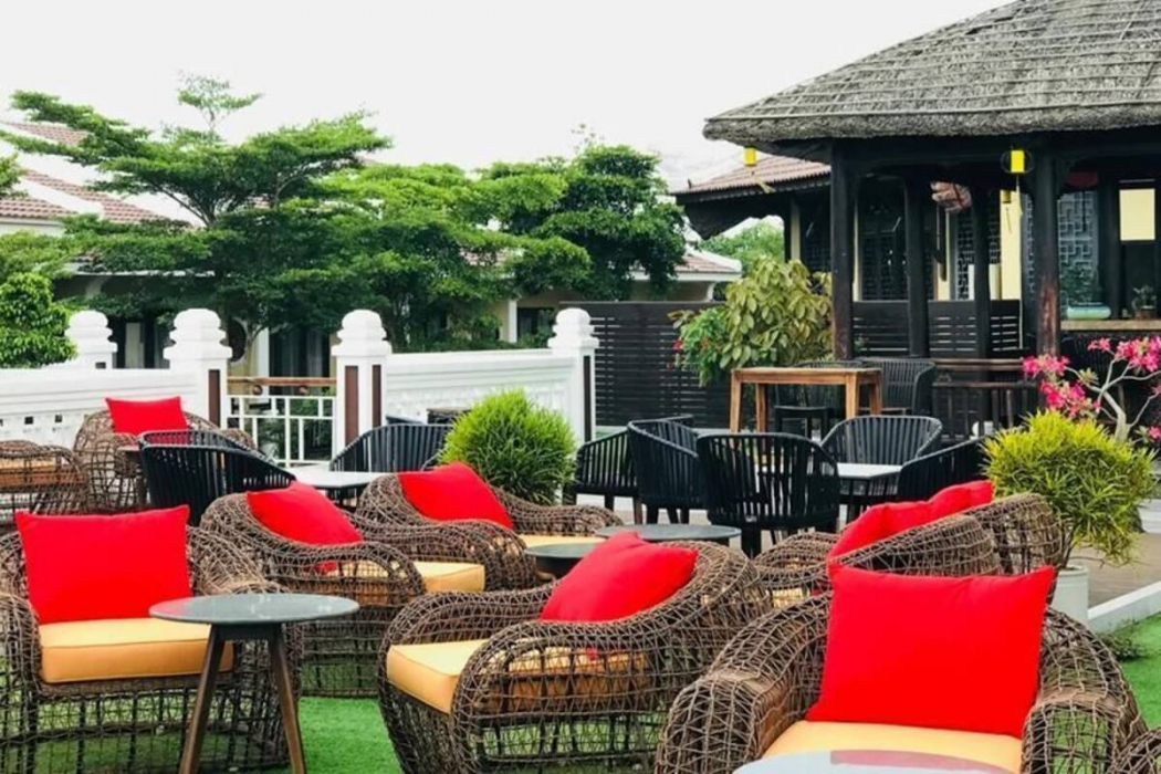 Manila Lounge 32/59