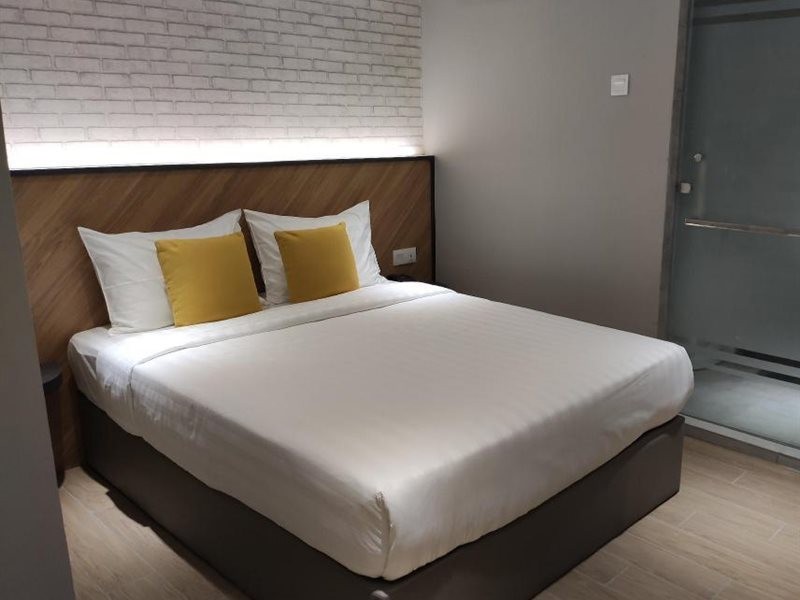Hotel 99 Seri Kembangan Serdang 30/41