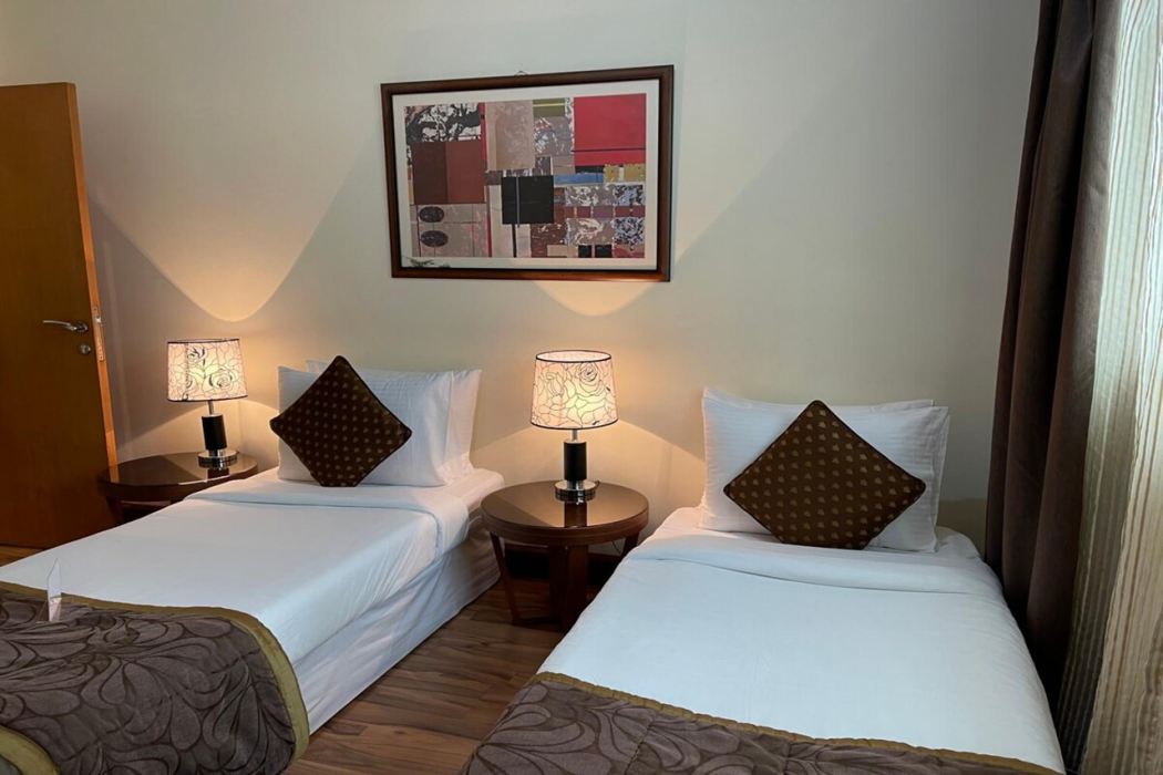 Down Town Plaza Hotel Apartments 11/25