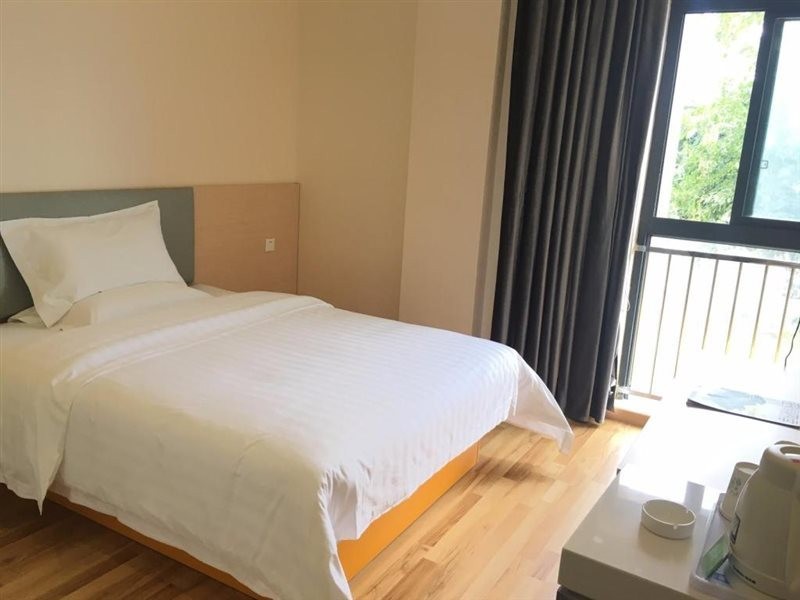 7 Days Inn Santai Zizhou Main Road 19/31