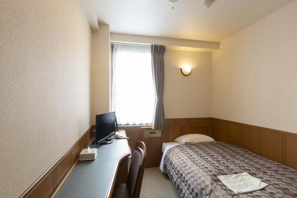 Ohta Grand Hotel 6/53