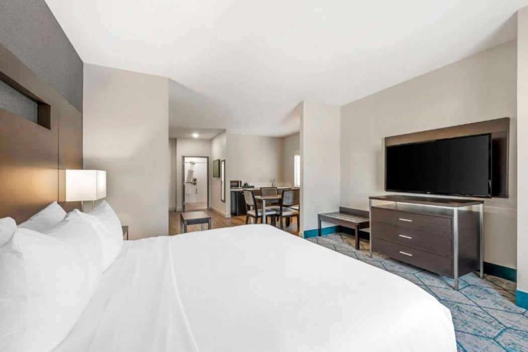 Comfort Inn & Suites Clarksville - Louisville North 17/69
